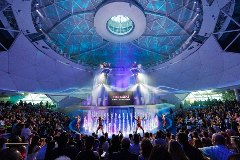 Royal Caribbean baptise le *Star of the Seas*, son nouveau navire emblématique