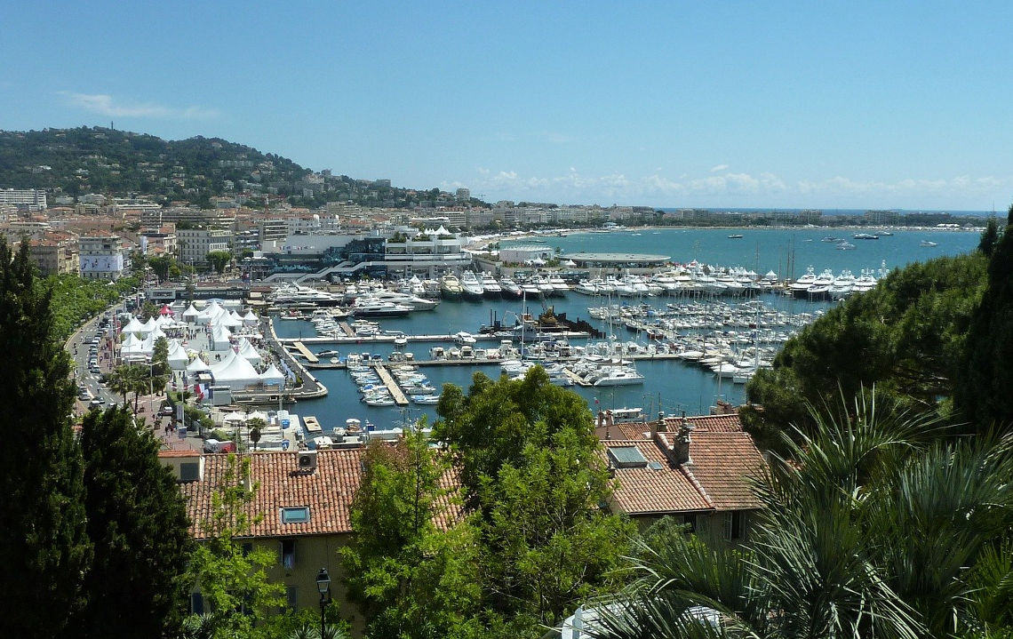 MSC Croisières signe la "Charte Croisière" de la ville de Cannes