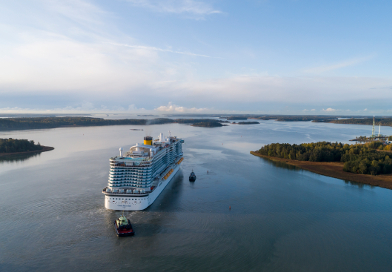 Le Costa Smeralda quittant Turku