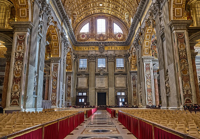 Nef de la Basilique Saint-Pierre, Rome, Italie